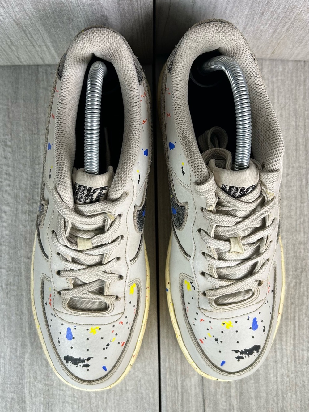 Nike Air Force 1 One LV8 Taupe Paint Splatter Sneaker Shoes Womens Size 8.5 7Y - Picture 7 of 11